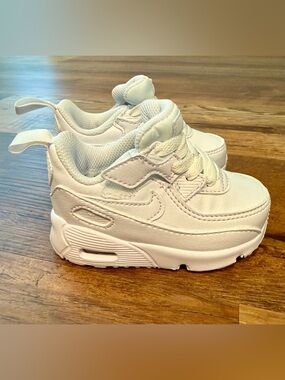 Infant Nike AirMax Sneakers - size 4